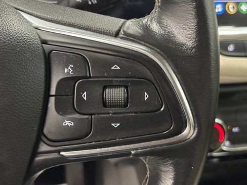Used 2023 Buick Encore GX Preferred w/ Cold Weather Comfort Package FWD image 17