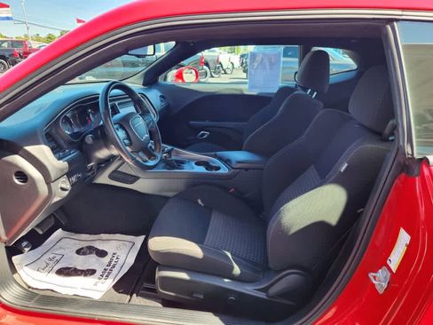 Used 2022 Dodge Challenger GT w/ Blacktop Package image 13