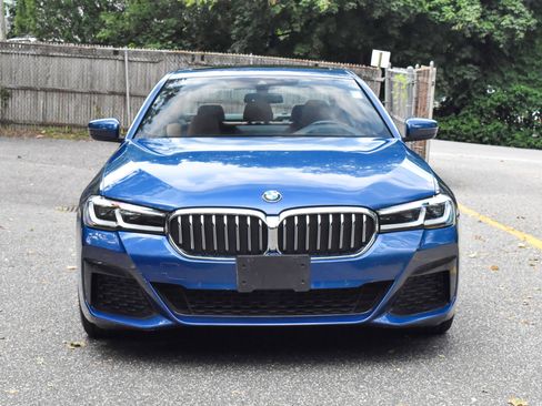 Used 2022 BMW 530i xDrive w/ M Sport Package image 13