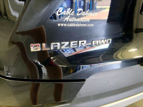 Used 2025 Chevrolet Blazer LT AWD/4WD image 8