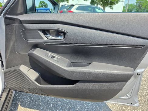 Certified 2025 Honda Accord LX image 10