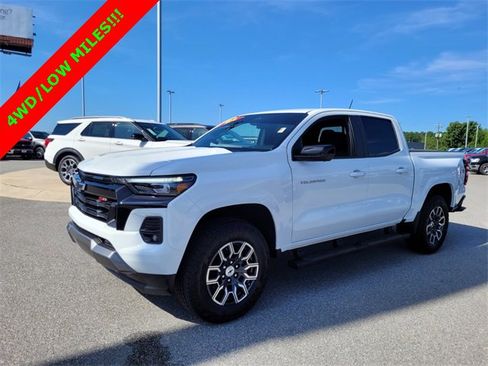 Used 2024 Chevrolet Colorado Z71 w/ Z71 Convenience Package 2 image 3