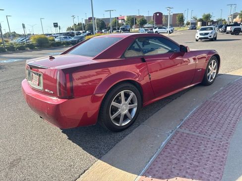 Used 2004 Cadillac XLR RWD image 4