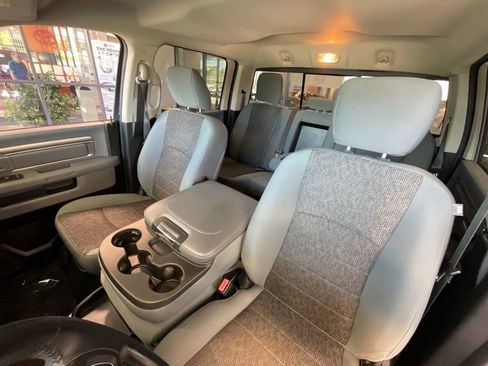 Used 2019 RAM 1500 Classic SLT w/ Luxury Group AWD/4WD image 10
