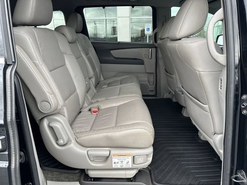 Used 2011 Honda Odyssey Touring image 16
