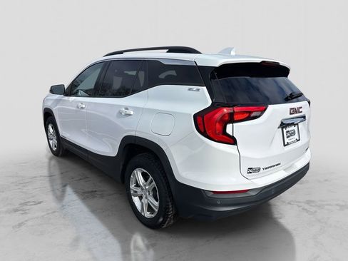 Used 2019 GMC Terrain SLE w/ Driver Convenience Package image 3