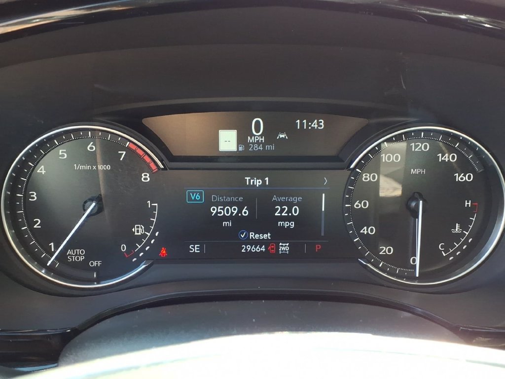 Used 2025 Cadillac XT5 Premium Luxury AWD/4WD image 31
