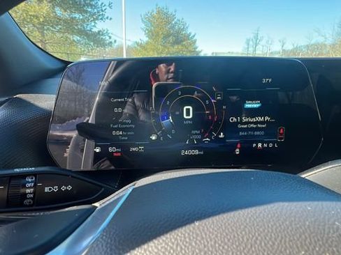 Used 2025 Chevrolet Equinox LT image 16