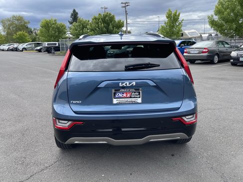 Used 2023 Kia Niro Wave FWD image 4