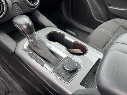 Used 2019 Chevrolet Blazer LT image 15