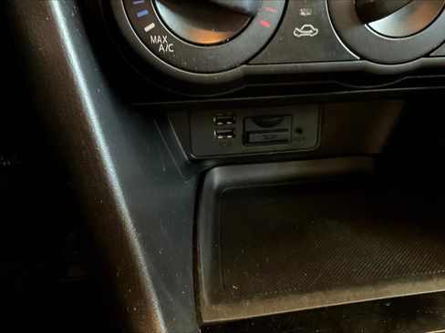 Used 2017 MAZDA MAZDA3 Sport image 31