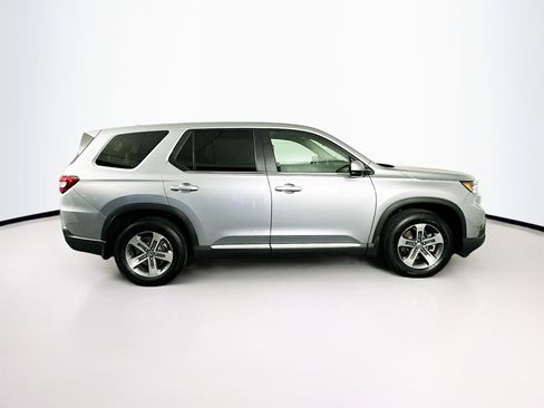 Used 2024 Honda Pilot EX-L image 10