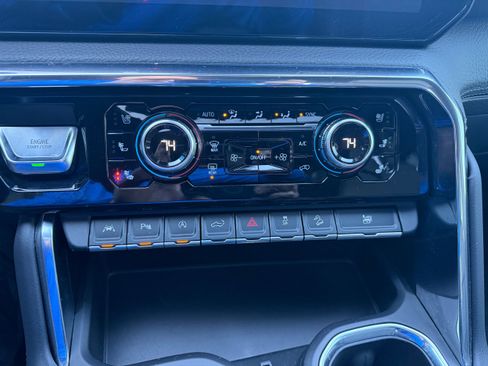 Used 2024 GMC Sierra 1500 Denali w/ Technology Package image 19