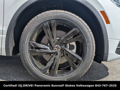 Certified 2023 Volkswagen Tiguan SE R-Line image 11