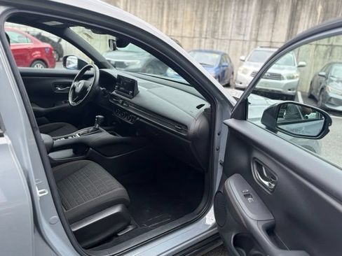 Certified 2024 Honda HR-V Sport image 26