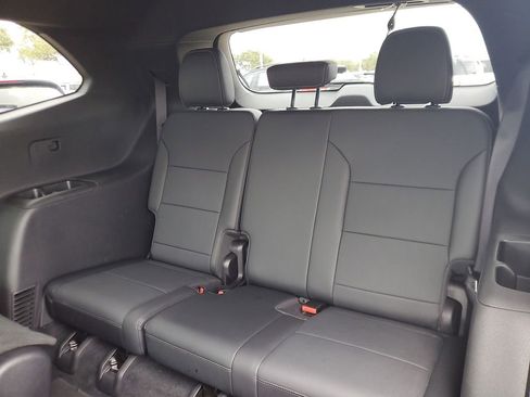 Used 2025 Buick Enclave Preferred image 10