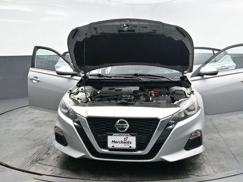 Used 2020 Nissan Altima 2.5 S FWD image 32