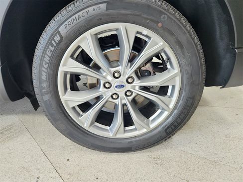 Used 2023 Ford Explorer Limited image 48