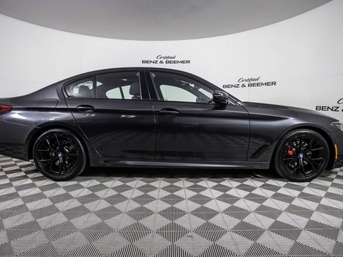Used 2023 BMW 530i w/ M Sport Package RWD image 3