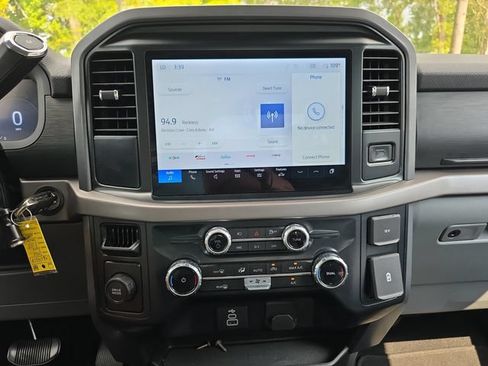 Used 2025 Ford F150 XLT w/ Equipment Group 301A Standard RWD image 22