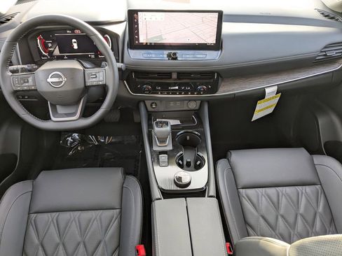New 2026 Nissan Rogue Platinum AWD/4WD image 16