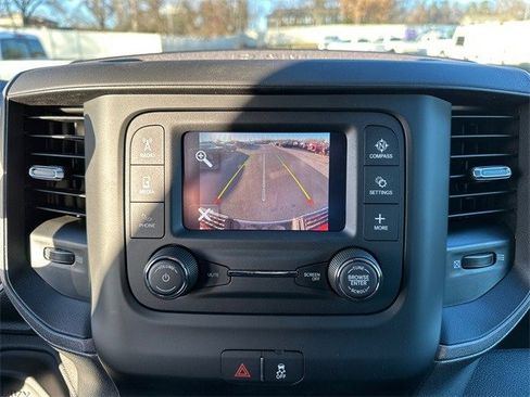 Used 2024 RAM 2500 Tradesman w/ Chrome Appearance Group image 26