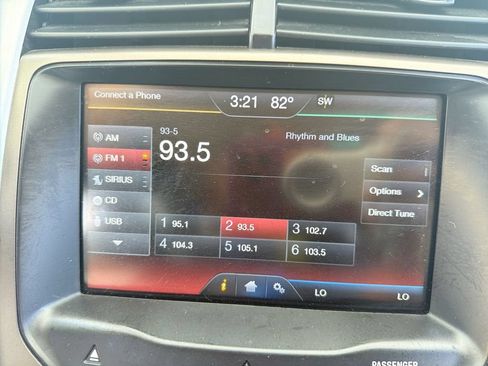 Used 2014 Ford Edge SEL w/ Equipment Group 205A FWD image 12