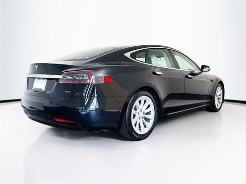 Used 2018 Tesla Model S 75D AWD/4WD image 30