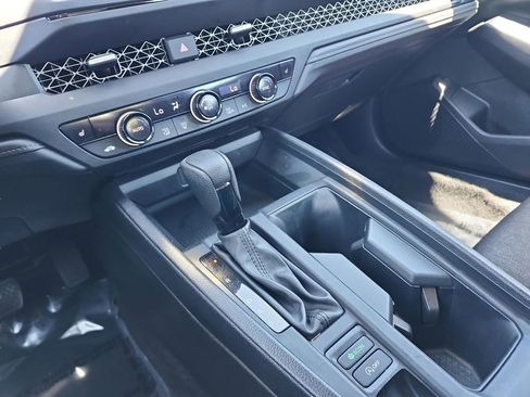 Used 2023 Honda Accord EX image 27