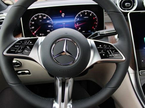 New 2026 Mercedes-Benz GLC 300 4MATIC image 23