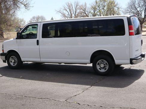 Used 2017 Chevrolet Express 3500 LT w/ LT Preferred Equipment Group image 8