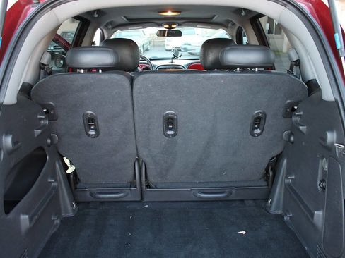 Used 2004 Chrysler PT Cruiser Limited FWD image 26