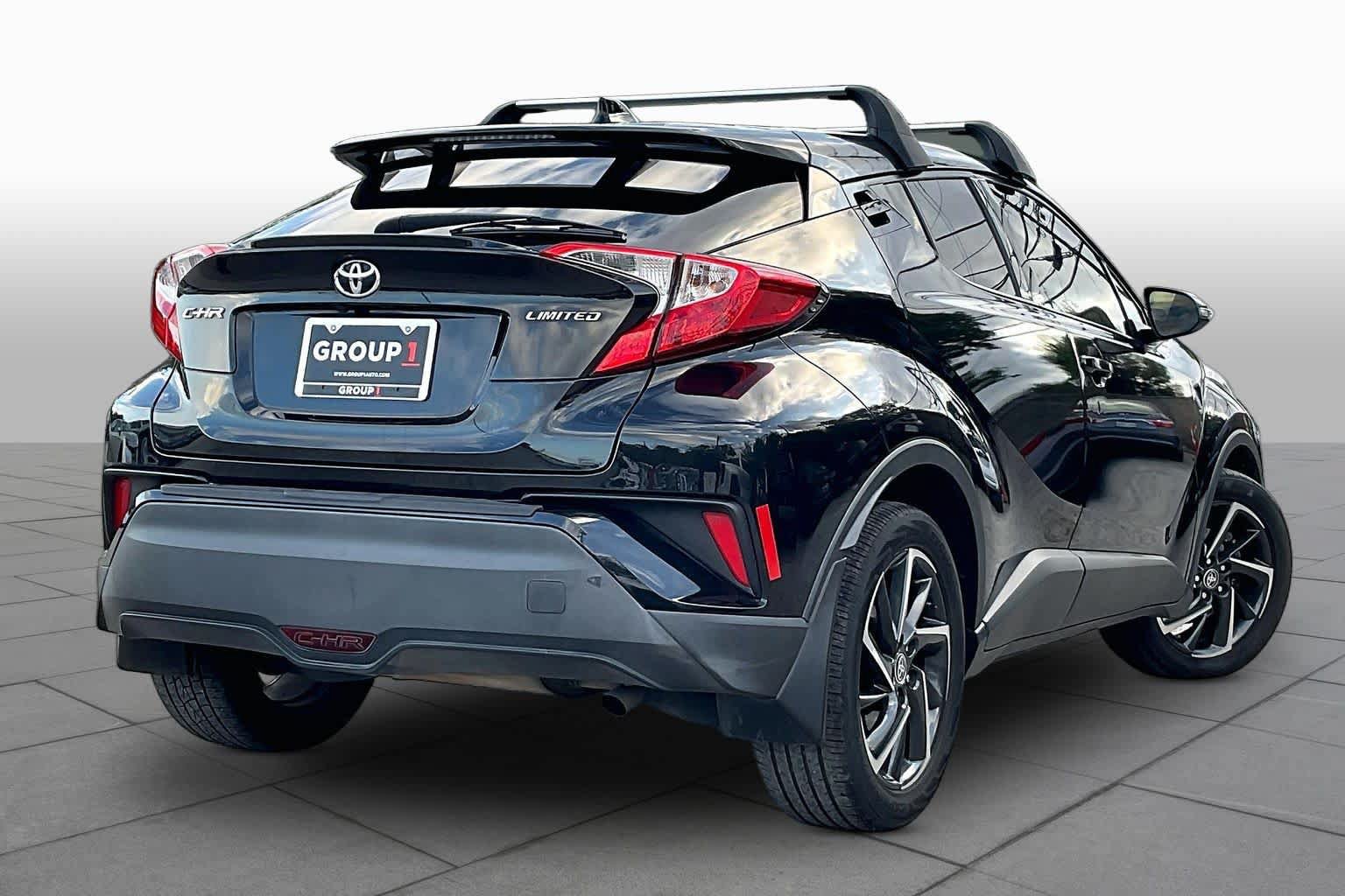 Used 2020 Toyota C-HR Limited FWD image 12