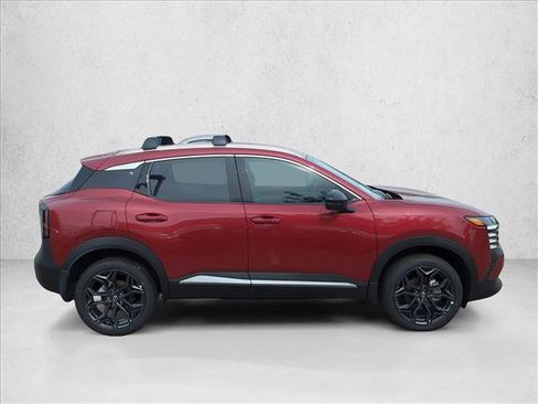 New 2026 Nissan Kicks SR FWD image 4