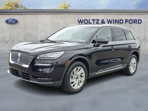 Used 2021 Lincoln Corsair AWD image 3
