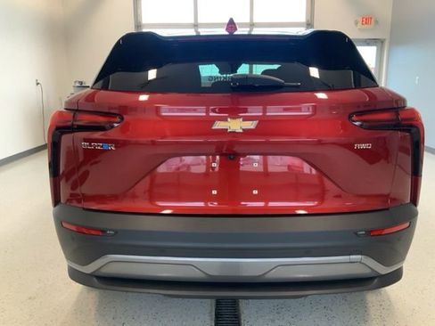 New 2025 Chevrolet Blazer EV LT image 14