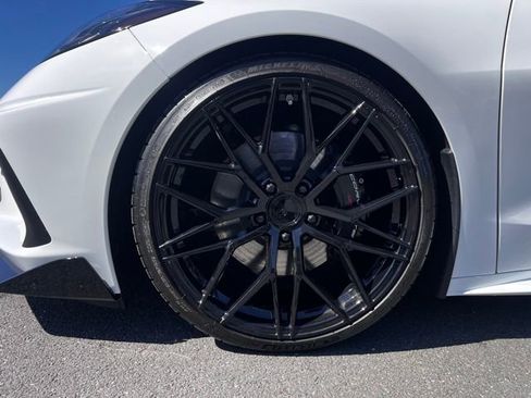 Used 2024 Chevrolet Corvette Stingray w/ Z51 Performance Package image 10