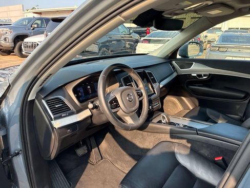 Used 2023 Volvo XC90 B5 Core w/ Protection Package Premier AWD/4WD image 21