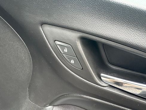 Used 2019 Chevrolet Equinox LT FWD image 35