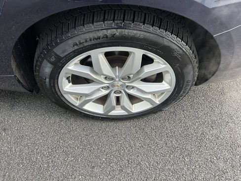 Used 2019 Chevrolet Impala LT image 22