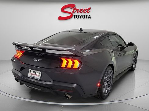 Used 2024 Ford Mustang GT Premium w/ GT Performance Package RWD image 4