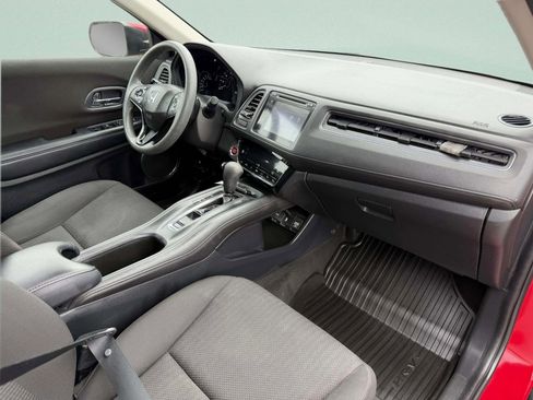 Used 2017 Honda HR-V EX image 18