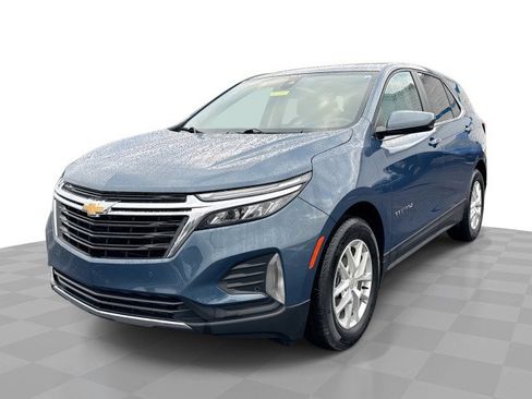 Used 2024 Chevrolet Equinox LT w/ LPO, Floor Liner Package image 1