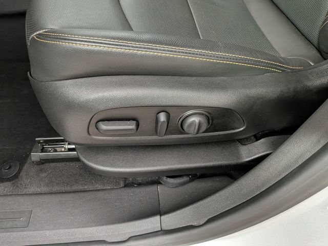 Used 2019 GMC Terrain SLT w/ Preferred Package AWD/4WD image 17