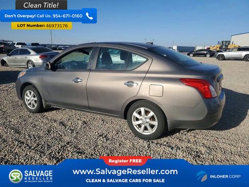 Used 2012 Nissan Versa Sedan w/ SL Tech Pkg image 3