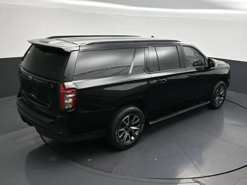 Used 2023 Chevrolet Suburban Z71 w/ Luxury Package AWD/4WD image 24