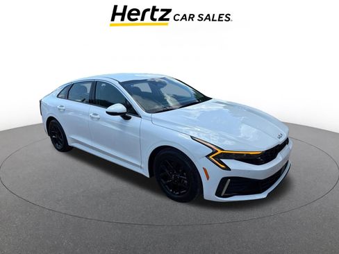 Used 2025 Kia K5 LXS FWD image 1