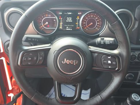 Used 2018 Jeep Wrangler Unlimited Sport S AWD/4WD image 15
