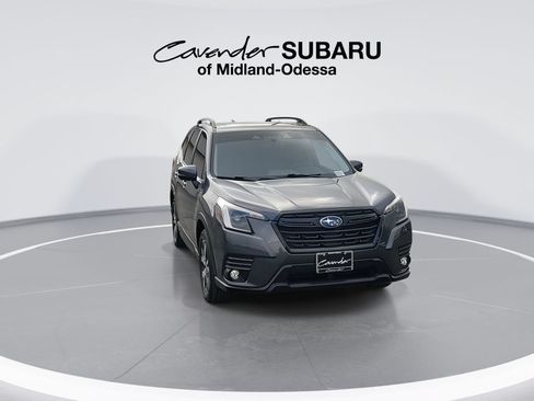 Used 2024 Subaru Forester Limited AWD/4WD image 2