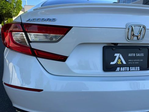 Used 2018 Honda Accord Sport image 15